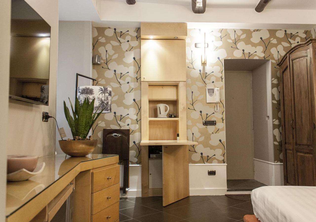 Relais Santa Chiara Daire Napoli Dış mekan fotoğraf