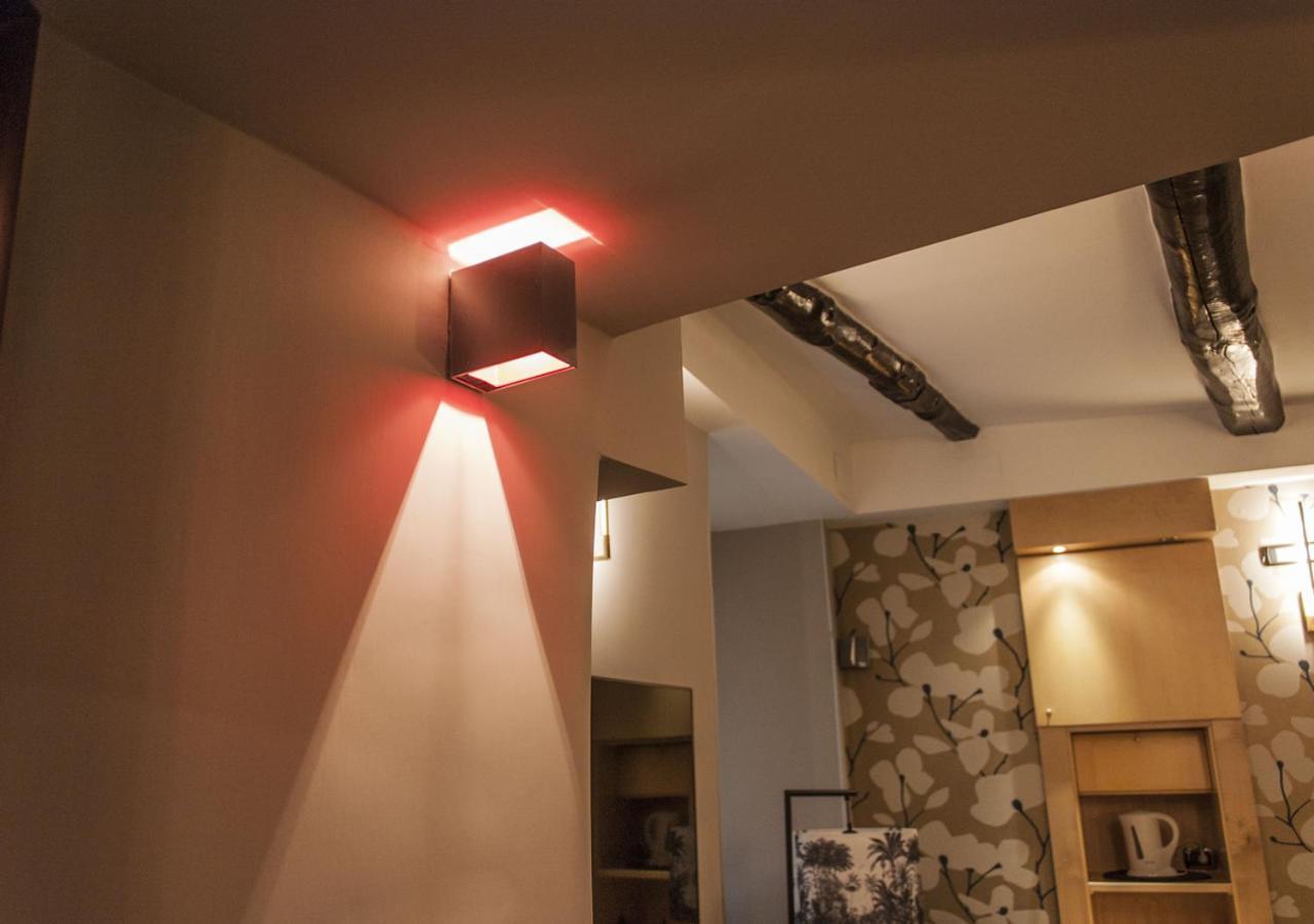 Relais Santa Chiara Daire Napoli Dış mekan fotoğraf